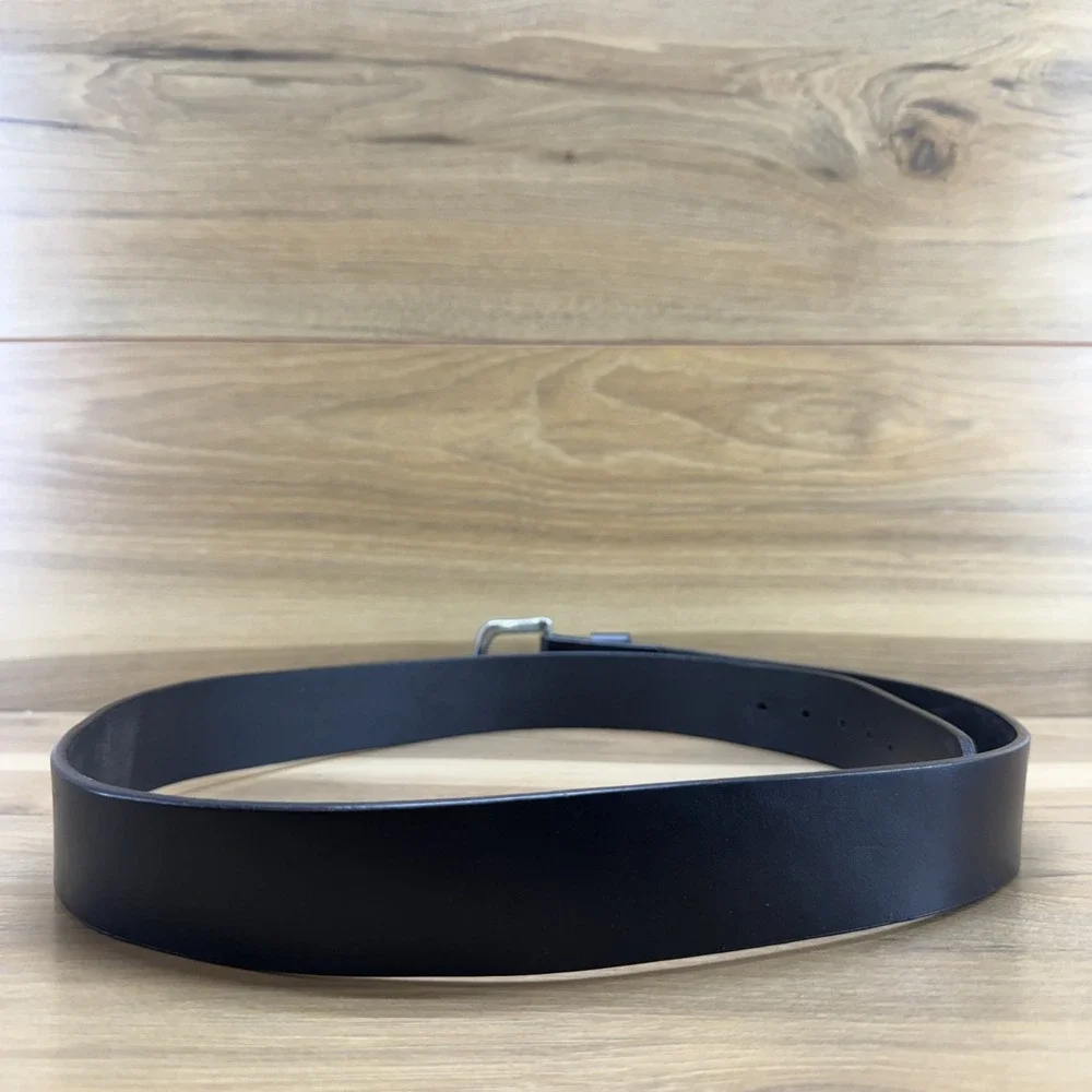 Carhartt Mens Belt Size 44 Black Leather Casual Work Farm Minimalist Outdoor